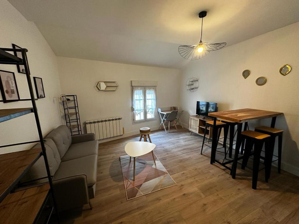 Le Petit Rempart Apartment Niort Exterior foto